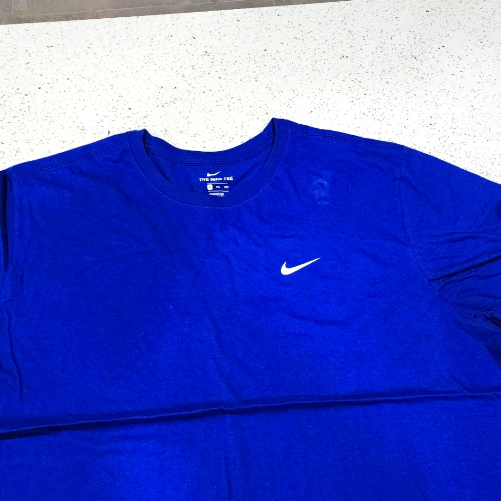 Nike t-shirt